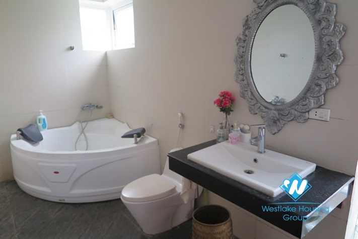 Stunning house for rent on Ngoc Thuy, Long Bien, Hanoi